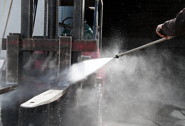 Best Warehouse Cleaning  in Friendswood, TX